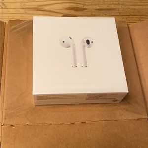 AirPods with Charging Case (Latest Model) -NEW